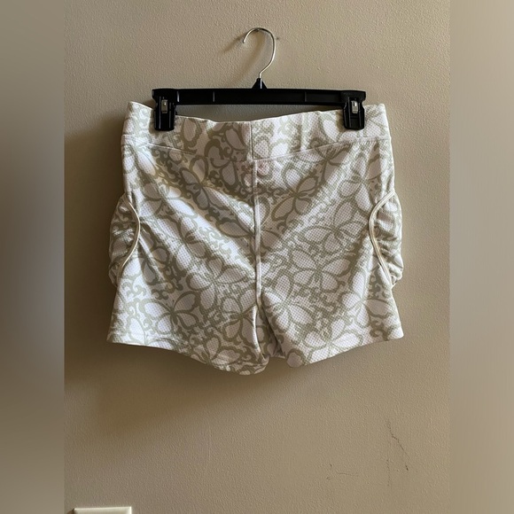 Lilly Pulitzer Tennis Shorts Size Medium - Picture 4 of 4